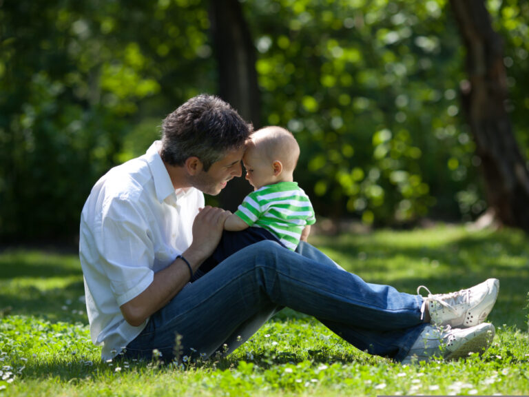 Отцы и дети: практика установления отцовства